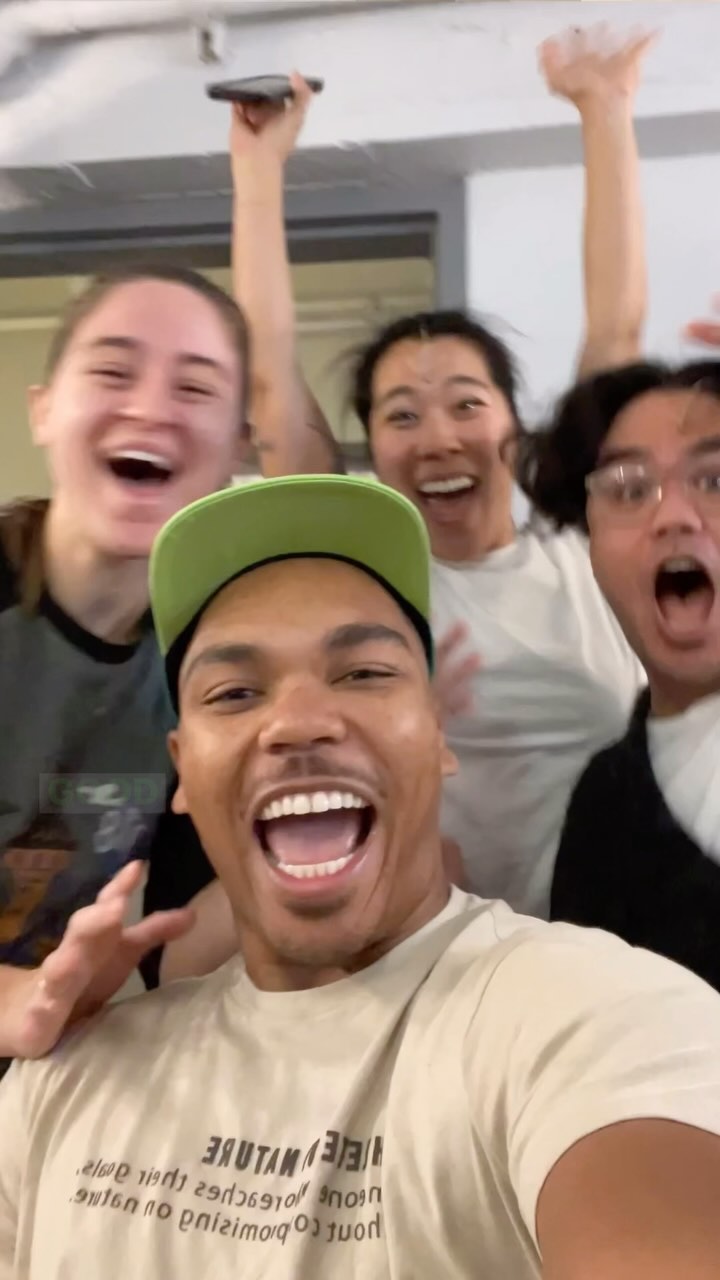 Yesterday we took our final bow 🙇🏽♂️ of an AMAZING run here at The Very Hungry Caterpillar Show 🐛 a Rockefeller Production 🎭
This show has been such a blessing 🙌🏽 And… this show was @paula and I’s LA theatre premiere! So, with that, I thought why not commemorate it by making this post an official submission for the Black & Unlimited Digital Development Program!?! 🤷🏽♂️😅 @walmart @hooraemedia #BlackAndUnlimited
Why not!? 😂 This show has already been all kinds of blessings (so expect a bunch more posts), but here’s a day in the life with me running the ASM track 💪🏽
Black and Unlimited is an amazing opportunity, lead by an outstanding group of black excellence. So while this reel doesn’t necessarily celebrate my heritage (ie the prompt lol) it shows a lot of my personality and what I’m passionate about ❤️
As always, I appreciate you all 🙌🏽 keep being amazing 💪🏽 and I look forward to all of the blessings 2024 has in store 🤩