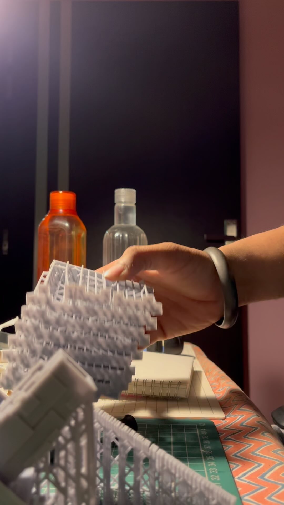 Night time crackers
.
.
.
.
thanks to @fabmat.jaipur