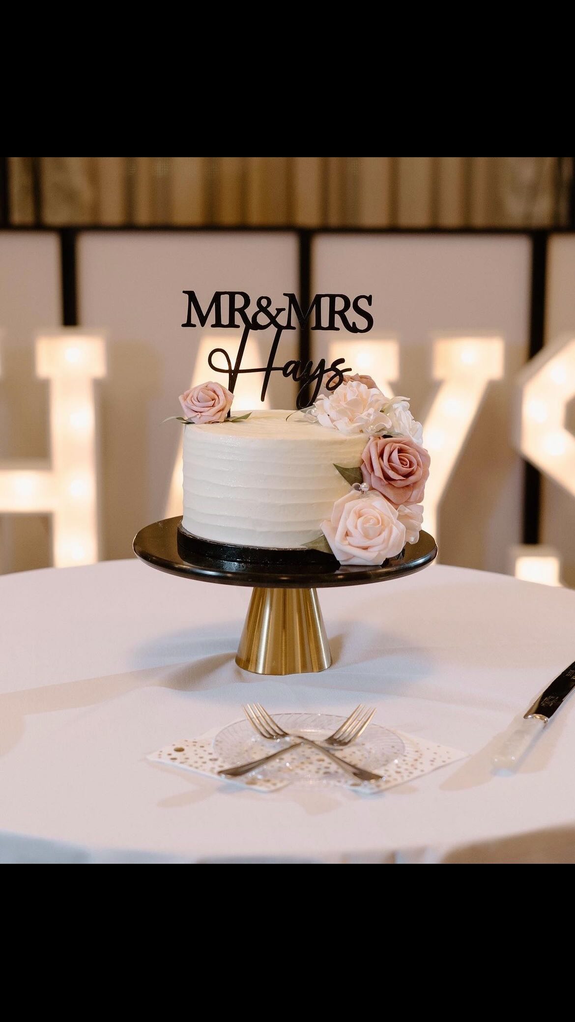 Wedding season officially kicks off this weekend! Are you ready?!?
#eatgr #foodiegr #grnow #experiencegrandrapids #grandrapidsfoodie #iheartGR #grbaker #bakefromscratch #sweettooth #baking #dessert #grgram #cheatdaysweetsgr #cheatdaysweets #midtowngr #grandrapidseats #grfoodie #grbestbites #grnowfood #grandrapidsfood #grandrapidsbride #grandrapidswedding #grbride #westmichiganwedding #grwedding