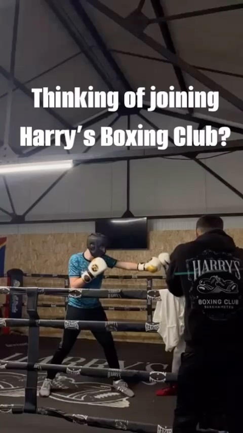 Never a better time than now! Click the link in the bio to sign up, then use the discount code HBOX100 when you purchase your first class to get it absolutely free!
Once you’re hooked (and you will be) you’ll also get 10% off your first pack of classes 💪🏽
#boxingclub #boxing #gym #fitness #berkhamsted #berkhamstedlife #berkhamstedboxing #offer