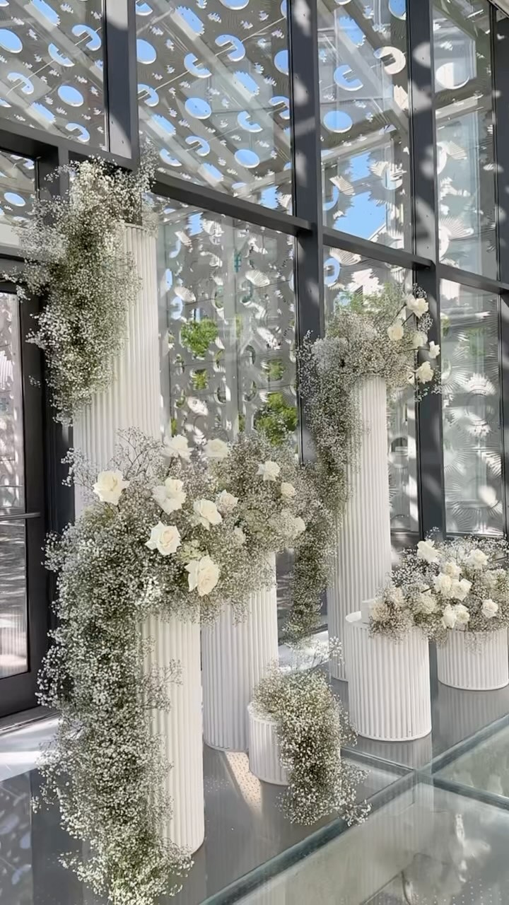 Elegant, chic & sexy aesthetic for one of my fav weddings 👌🏼🤍
Video & Reel @deardiarysocial
Wedding design & planning @lachicsoiree
Florals @preciousflowers_
Backdrop @engineeredarts
Furniture & Rentals @detailzfurniturerentals
Draping @enzomercuridesigns
Carpet @reznickeventcarpets
Dancefloor @eventgraffiti
Table top rentals @splendidsettings
Venue @hotelxtoronto
Stationary @twenty8.designs
Favours @succulentchoco
Seating chart @confettieventrentals.ca
Cake @lemielcakes
Stage @bbblancevents
Makeup & Hair @jenevoymakeupstudio
Dress @enzoani
Suit @empirecustoms_official
Photo @mangostudios
Video @tveproductions
Balloons @akballoons
#lachicsoiree #toronto #wedding #weddingdecor #weddingdesign #design #summer #summerwedding #weddinginspiration #weddinginspo #blackandwhite #decor