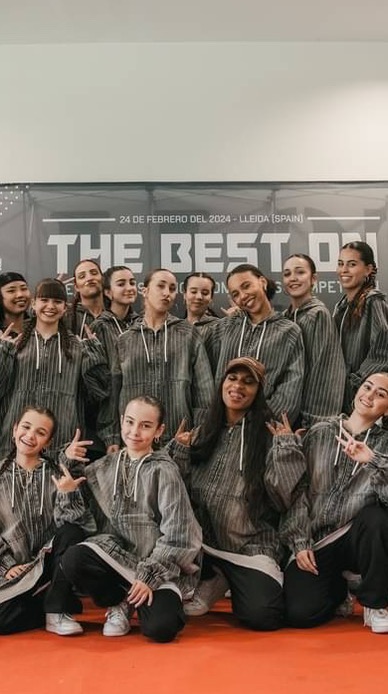 💥 THE BEST ON 2024 💥 by @dancescapelleida
Esta fue nuestra exhibición en la competición @thebestonspain el pasado mes de febrero🤩
Gracias @sandra_maci por invitarnos, lo pasamos en grande dentro y fuera del escenario❤️
#INNEDIT2024