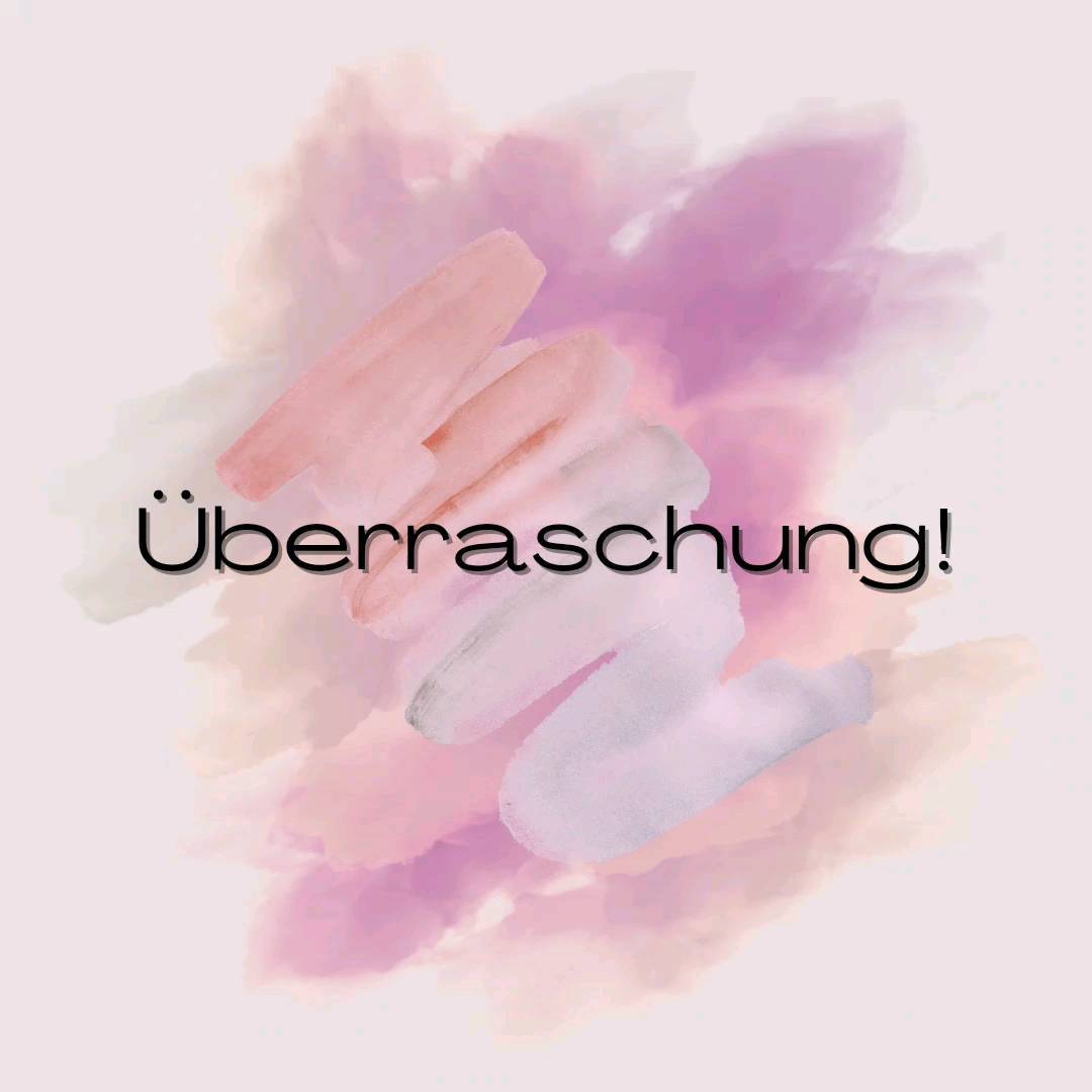 🖤🌻 Party.
Klappe, die zweite. Instagram ärgert mich mal wieder. Da wollen die mehr Reels, aber machen es so schwierig, die vernünftig hochzuladen.
Alsooo:
Mein Debüt zu veröffentlichen war mein Traum, aber noch traumhafter wurde es durch diese Überraschungsparty.
Ganz viel Liebe, an jeden der geplant hat, da war oder an mich gedacht hat. Ihr seid absolute Herzensmenschen und ich werde diesen Tag niemals vergessen.
Danke für die Beiträge, Storys und Rezensionen. Ihr sorgt dafür, dass das hier ein guter Traum bleibt und kein Albtraum wurde.
Danke!!
#debüt #popcorn #saltypopcornandsweetnights #Veröffentlichung #lisamarijkegosink #weltenbaumverlag #verlag #saltypopcornnights #writing #wannabewriter #romance #creative #author #projektpopcorn #autorin #autorenleben #cosyromance #Bookstagram #Bücher #books #bookaddict #buchliebe #bücherwurm #bookaholic #bookstagramgermany #bookishlove #bookiesupport #bookiesunited #ischmusslachen #swifte