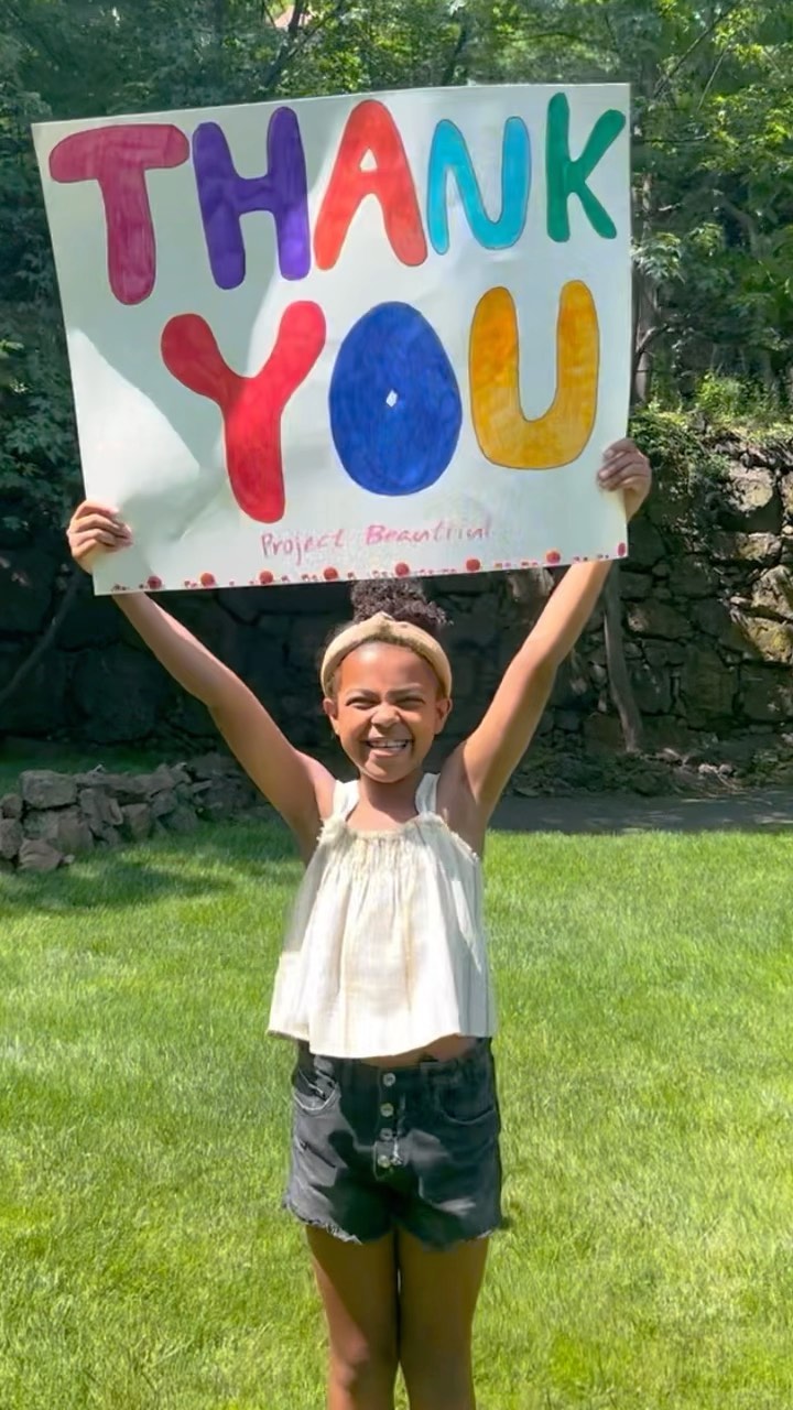 Project Beautiful would absolutely not be possible without the support of @blackstone Since Project Beautiful’s inaugural year (2021), @blackstone and the amazing people who work there have been so incredibly and overwhelmingly generous. This year, I was happy to join my dad @jnepitts11 and his colleagues for a special reception where everyone brought beauty and hygiene products and wrote special, heartfelt notes to the women and girls their products would be donated to through Project Beautiful at @oasispatersonnj @evasvillage @covenanthousenj @fpessexnj and @montclairsalvationarmy
Kindness makes the world go round 🌎 @jnepitts11 @rainamariepitts