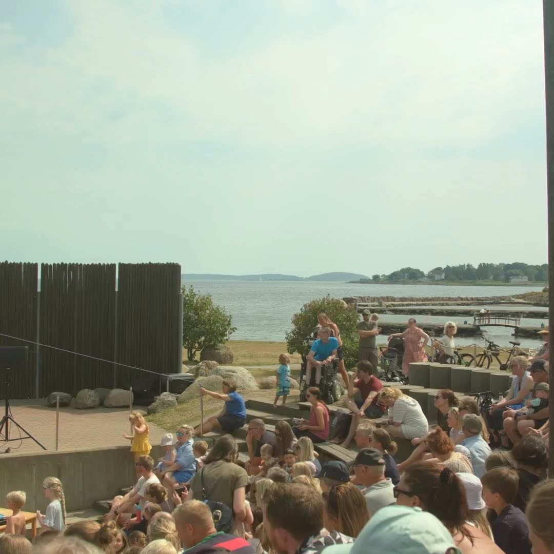 Høsten har kommet og vi tar et tilbakeblikk på sommerdagen da Jakten på Campingkongen ble lansert 🕵🏻♂️☀️✨
#tilbakeblikk 👀 #detektivbyrånr2 #leselyst #leseglede #sommeren2022 #sandnesmedia @hansjorgensandnes @lierhorst