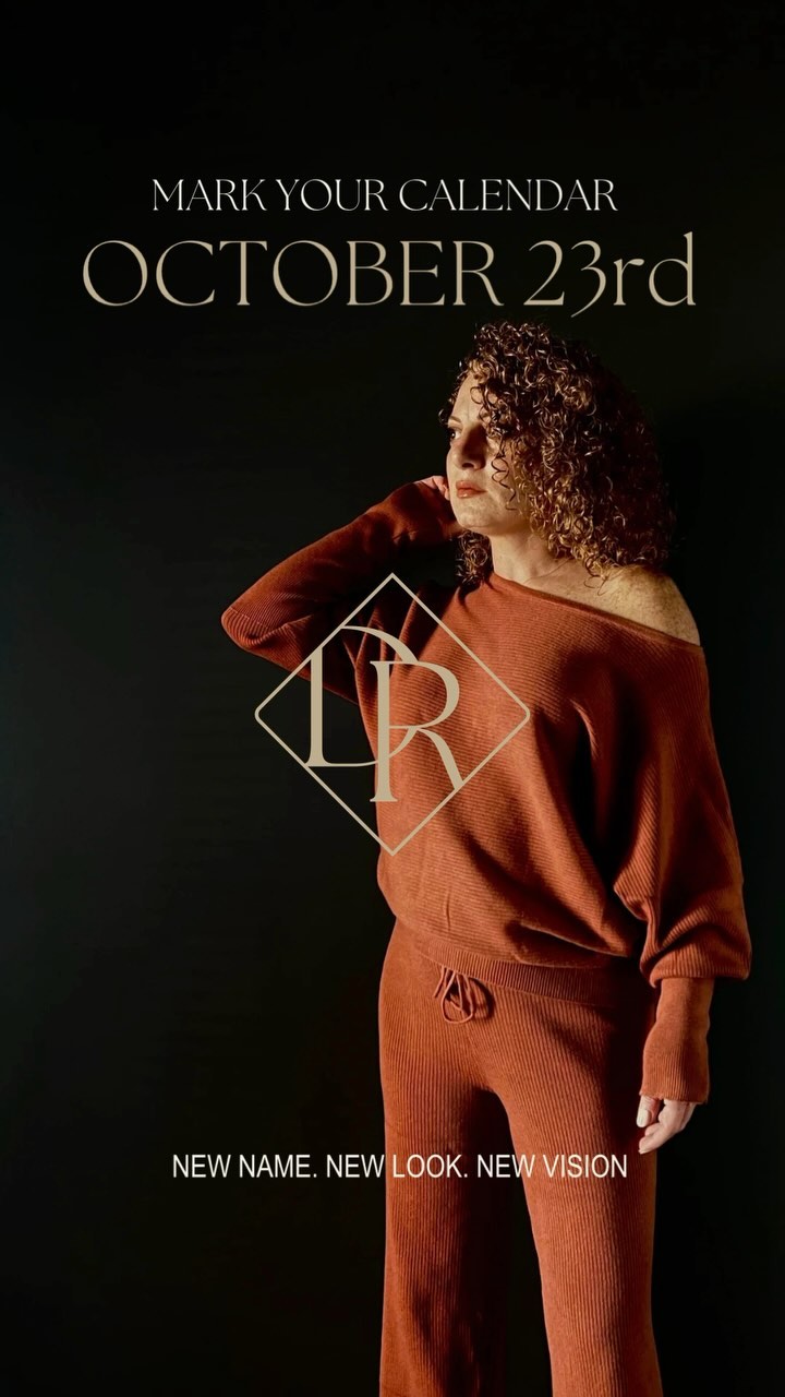 🔸OCTOBER 23rd🔸
Last October I took the decision to fully embark my creative aspirations and #dianarizkodesign was born!
One year later… I am still walking in the same path to follow my dreams… but this time with a new look and clear vision!
It is been quite a journey and I am so proud to announce that #dianarizkodesign new look and Site will be launching soon!
I would like to take this opportunity and thank you all for all the love and support 🤎
More to come! Stay tuned
#interiordesign #newbranding #interiordesigner #glenellyn