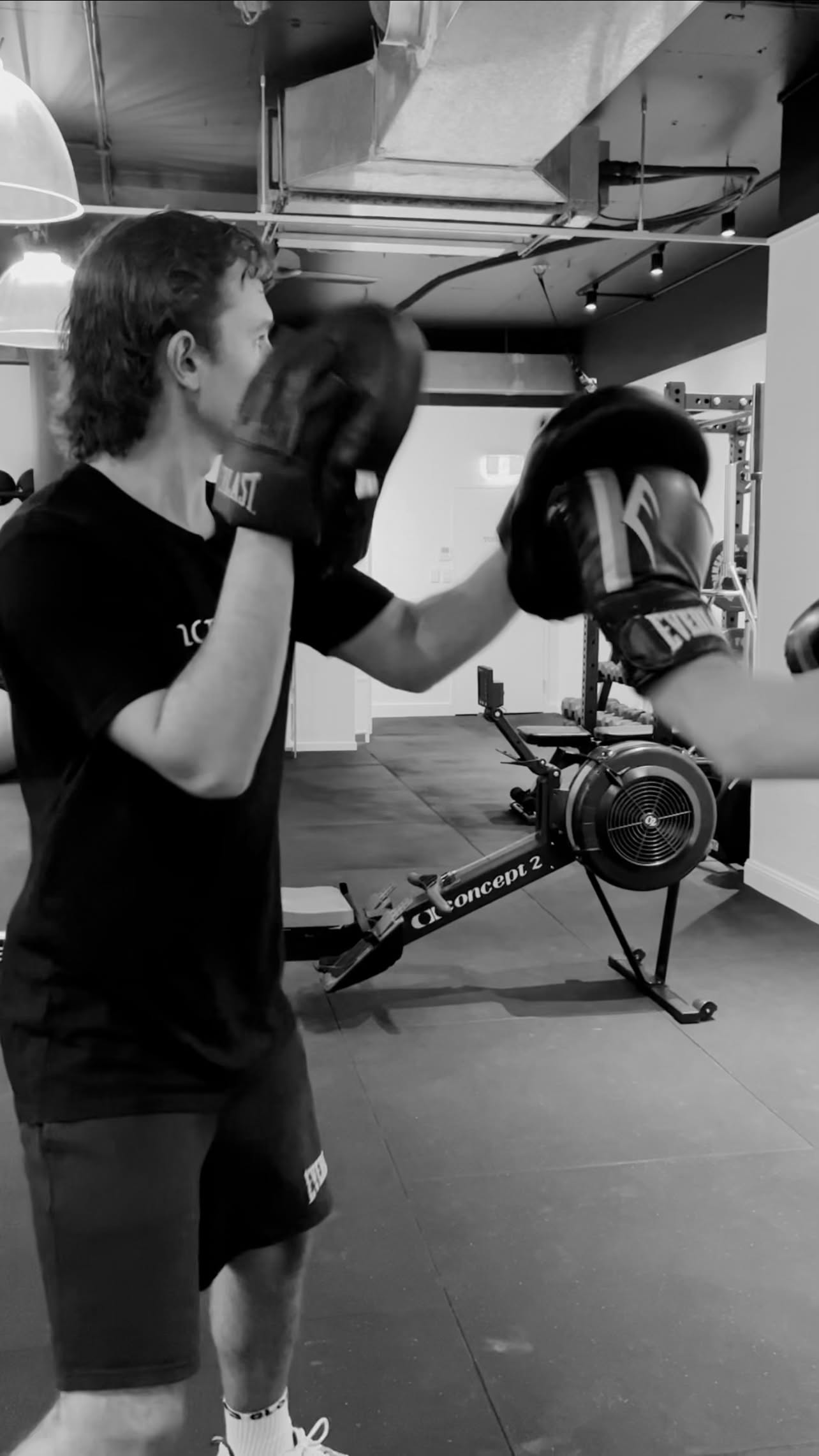 Just a typical Thursday morning at the new No Nonsense Headquarters 🥊
Great team ripping into some boxing this morning with Ethan! 💥
Interested in what else we can offer for you?💪🏽
Feel free to contact us or come into our new space for a chat
10/57 Avalon Parade
call No Nonsense HQ
📞 0414 595 509
Or email us at
📧 nononsenseavalon.com
#avalon #avalonbeach #fitness #gym #nononsense #massage #wellness #fitness #nononsenseavalon #supportlocal #northernbeaches #gymclass #fitnessclass #strengthtraining