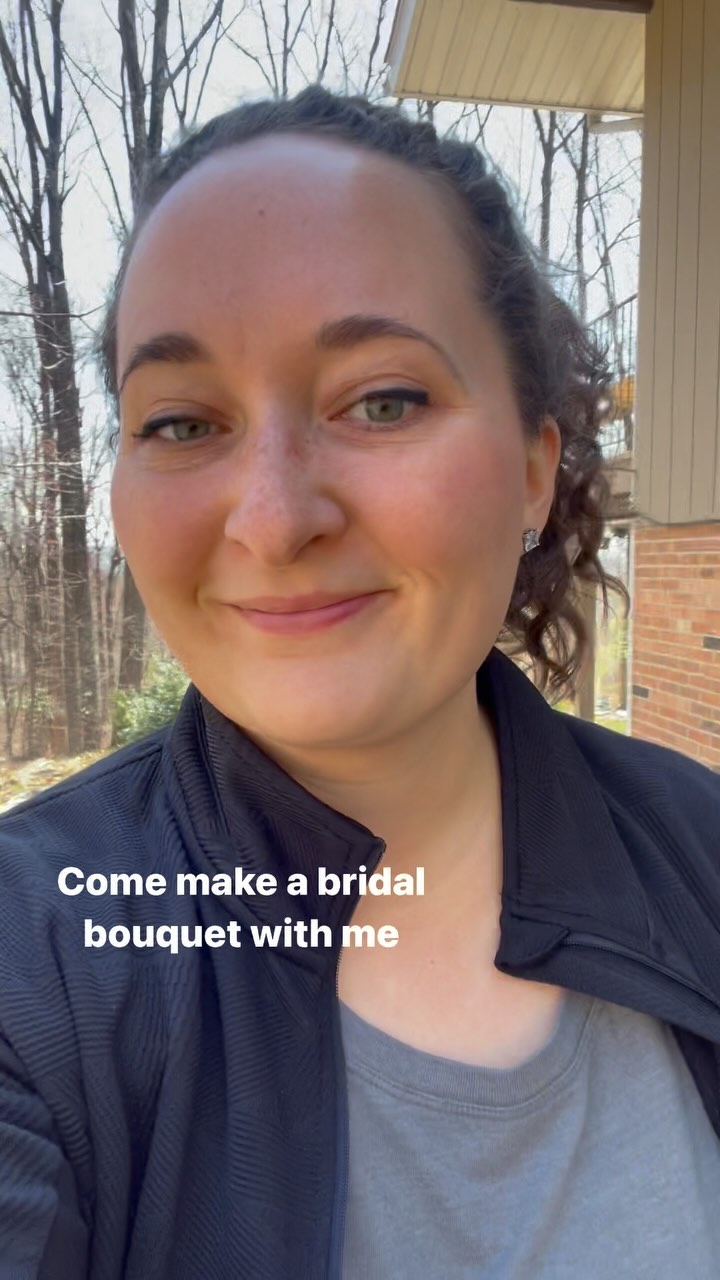 Come make a bridal bouquet with me 🤩