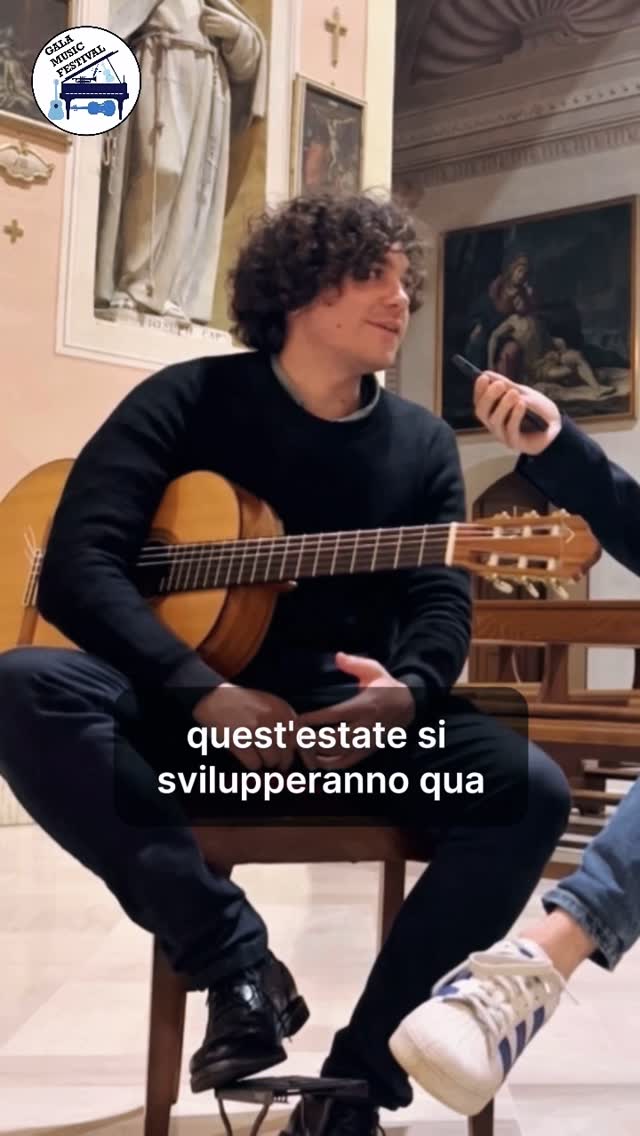 🎙 Nuovo episodio di Music Talk!
Alessandro Sanna incontra il chitarrista italo-brasiliano Emanuele Schillaci dopo il suo emozionante concerto del 24 maggio alla Chiesa dei Frati Cappuccini di Imola.
Un dialogo pieno di musica, ispirazione e passione, all’interno del Gala Music Festival diretto da Diego Melfi ed Ekaterina Chebotareva.
Guarda l’intervista completa su YouTube 🔹Gala Music Festival: https://youtu.be/rJxZOcIW2zg?si=32CCFK9z-MwQBaS9
#emanueleschillaci #musictalk #galamusicfestival #concertiimola #alessandrosanna #chitarra #musicaemozioni