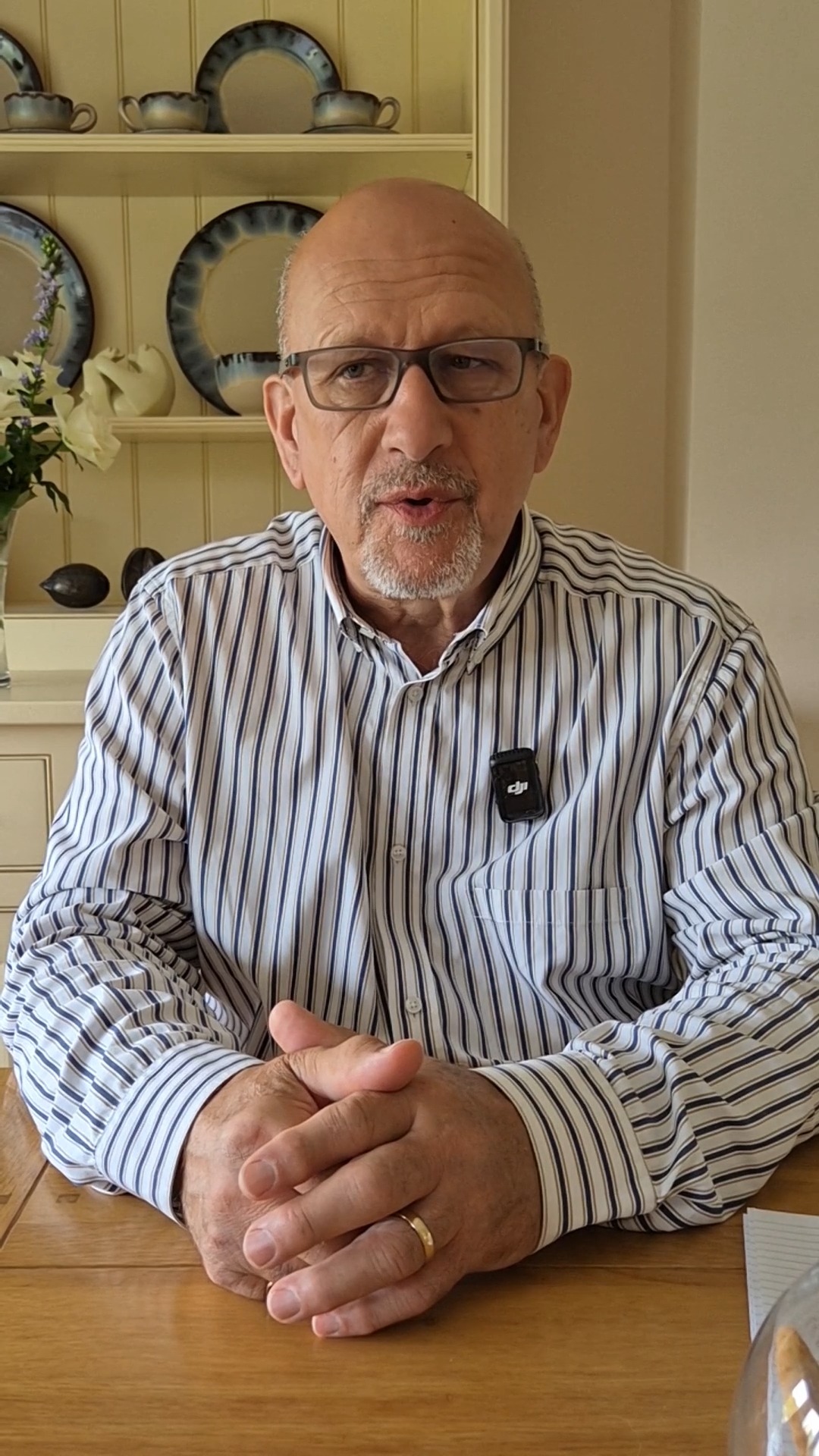 Ian talks about what sort of extras come with your vehicles
https://www.arrivinginstyle.co.uk/
#DreamWedding #WeddingCar #ArrivingInStyle #GoldenClassicCars #HappilyEverAfter #BookNow