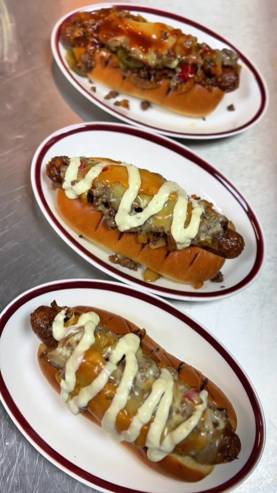 Jumbo lamb sausage, bulgogi, cheese, and garlic mayo. No fuss, all flavor. ๐ญ