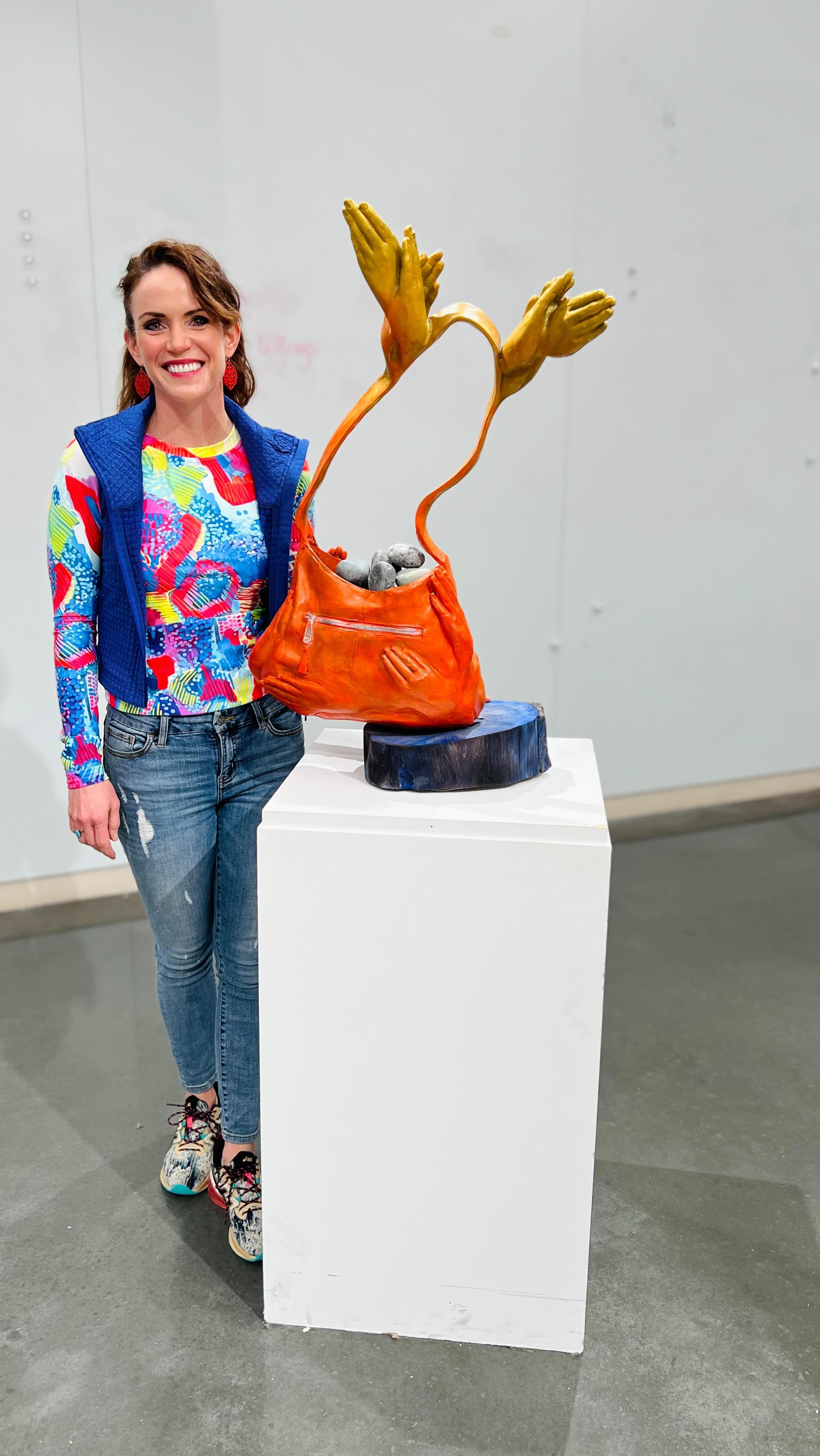 Remember that aluminum handbag?
Well, I cast the HANDle…a strap with hands for wings…
and I liked it…no I really LOVED it…
Until I added paint and patina. 😱
@rebeccavaughanart once said during an artist talk that you have to be okay with not liking the stuff you make.
That advice came in handy today.
Not fishing for compliments. Just sharing the reality that sometimes I take risks that don’t always work out. Sometimes I make things that I hate.
Good thing I sure do love sandpaper. 😭😂
#aluminumsculpture #handbag
#artfail #toomuchorange #nexttime #katiekortmanclothing