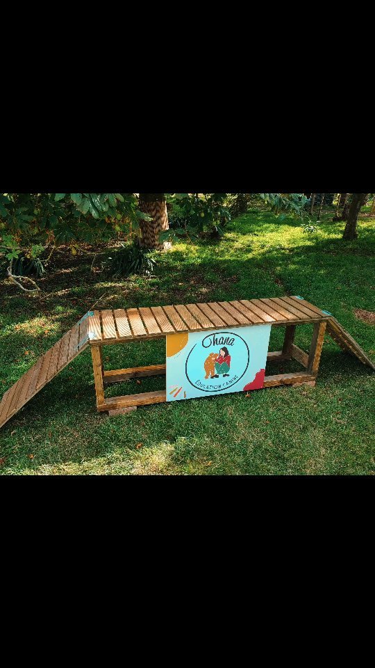 C'est avec un immense plaisir que je vous annonce l'ouverture de mon centre d'agility !!! 😍
Et pour fêter ça comme il se doit, je vous propose de gagner une séance découverte de 45 minutes en ma compagnie !!
Pour ce faire, rien de plus simple il vous suffit de :
✅ Aimer et partager mon post en story en m'identifiant
✅ Être abonné à mon compte Instagram
✅ Commenter la publication en me présentant votre meilleur ami à 4 pattes 😍
Le résultat du tirage au sort sera donné dimanche alors ne perdez pas une minute !! 🙈
PS : depuis que j'ai pris ces photos de nouveaux parcours ont été installées alors des surprises vous attendent 🤫
#agility #agilitydog #agilitytraining #dogtrainning #doglover #bretagne #illeetvilaine #rennes