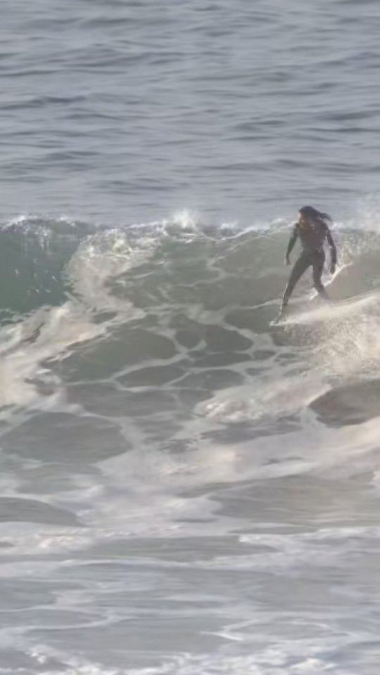 Your hard work will always pay off. Never give up! 🌊
#snoopystyle #surf #surftrip #surfcoaching #midlengthsurfboard #stylish #nevergiveup #steezy #surfstyle #surf retreat