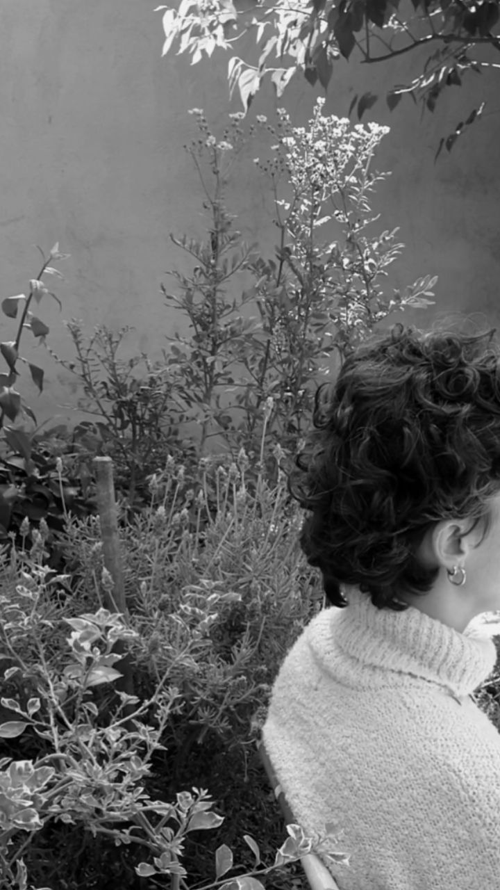 Emoções e Sentimentos dolorosos também são mensageiros. A dor é quem chama a nossa atenção para aquilo que precisa ser cuidado.
"A cura da dor está na própria dor." Rumi
.
.
.
#terapiasomatica #terapia #somaticexperiencing