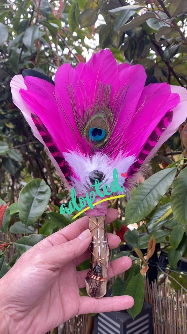 Honore ton féminin sacrée, cet Akawana te reconnecte à toi, toi la déesse, toi la guerrière d’amour qui s’est perdue dans le quotidien et la matière. Reconnecte toi à l’énergie sacrée, à ta puissance de femme, dans l’amour et la bienveillance envers toi même ! ✨🙏🥰
#akawana #femininsacré #feminin #fémininsacré #amour #amour❤️ #amourinconditionnel #bienveillance #déesse #deesse #femme #femmesacrée #energiepositive #guerriere #guerrieredamour #reels #instagram #énergiesacrée #etreunefemme