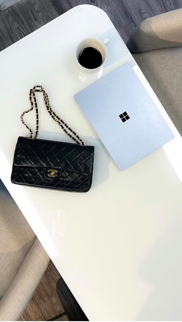 Have you seen the @shophardwarehouse boutique yet at @theguildstudios
Repost from the lovely @karynlovesnoah
Lucky girls, @shophardwarehouse has opened in @theguildstudios I’m in love with their perfectly curated selection of luxury goods. 🖤
The Hardware House sells, sources, and consigns new and pre-loved luxury handbags, shoes, and accessories. They receive new items weekly, so follow their Instagram and website for all the details.
International shipping available.