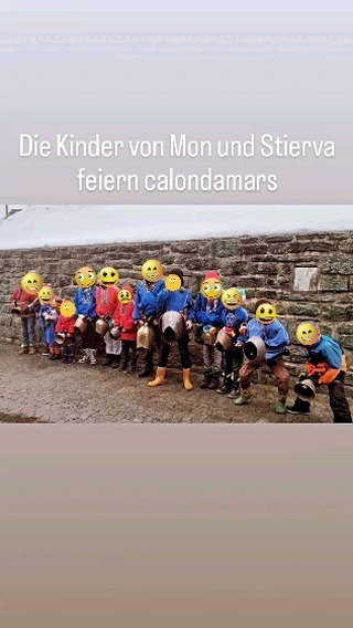 Den Winter vertreiben mit Glocken-, Schellen-, Trychelgeläut. Ein Festtag für die Kinder, wenn sie laut schellend und schallend durch die Dörfer ziehn.
#calondamars #mon #stierva #plumpas #festa