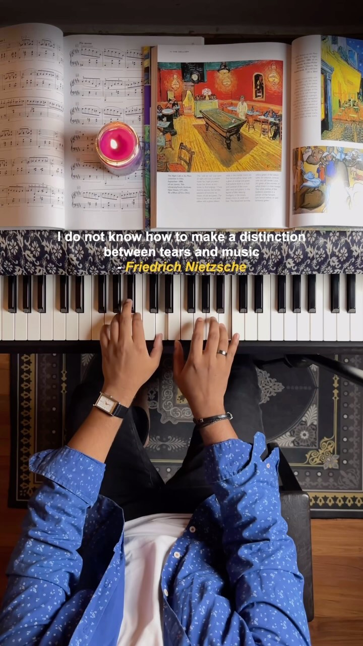 Nefeli, a stunning piece amongst Einaudiās many beautiful works.
#piano #darkacademia #ludovicoeinaudi