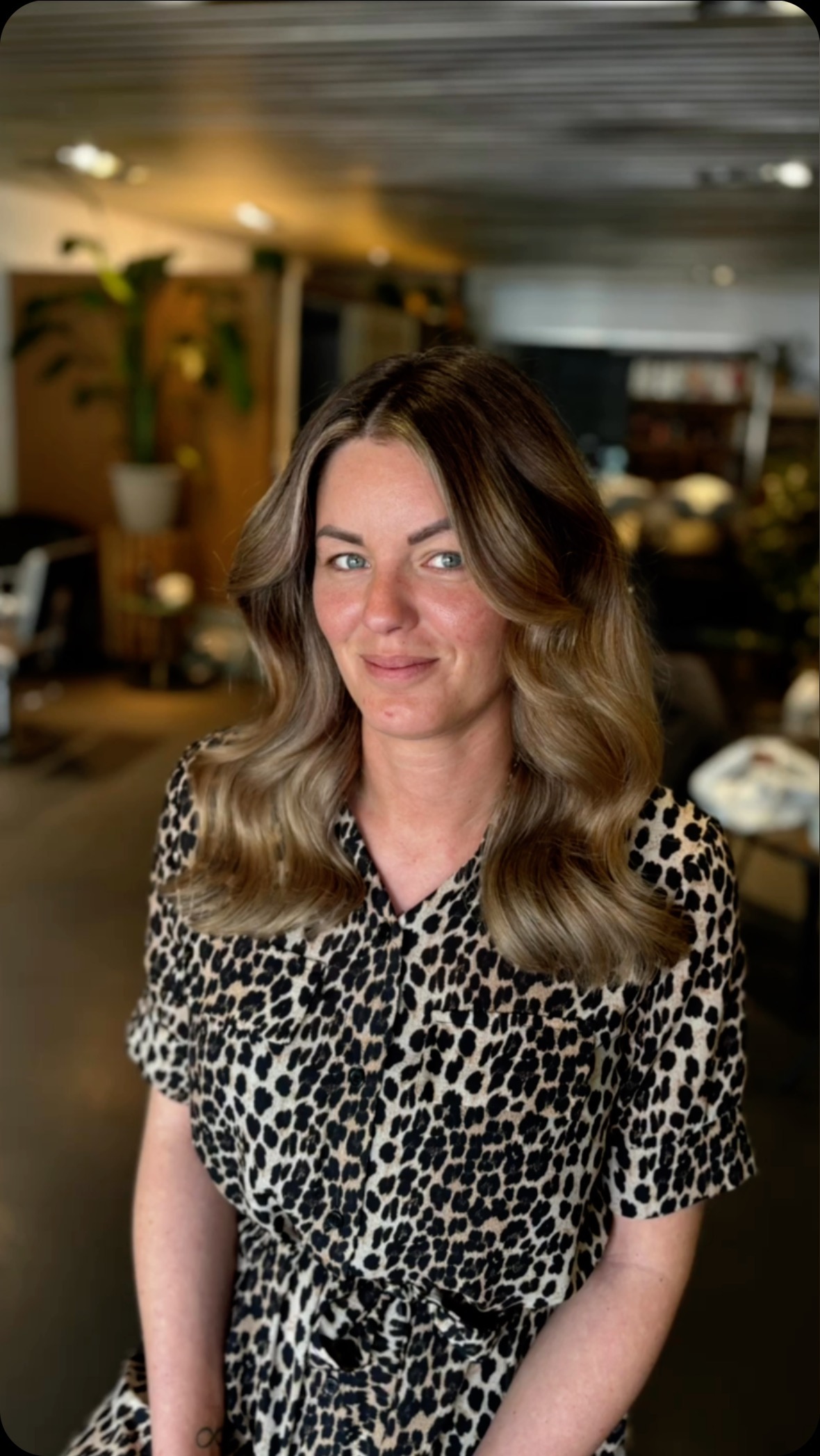 Get summer ready with our signature balayage technique like @jamiegroot 😍✨
#organichaircare #organichaircolorist #organichairproducts #scalpcare #japaneseheadspa #ecosalon #balayageexpert #organicbalayage #kapper#salonnearme