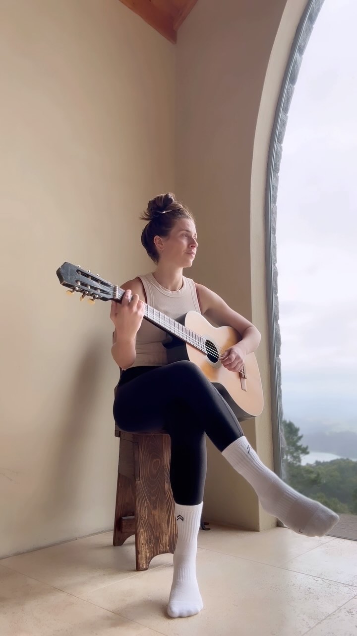 A moment 🏛️
Borrowed a random Frenchman’s guitar and hiked up a mountain with it just to be with these acoustics in all my imperfection ⛰️
#music #soul #singing #acoustics #guitar #acousticguitar #acoustic #echo #cover #songcover #heart #heartexpression #soulexpression #awareness #presence #peace #sacred #buddhism #meditation #musiclovers #musiclove #sing #singer #singersofinstagram #instasinger #soulful #sacredspace #voice #vocals