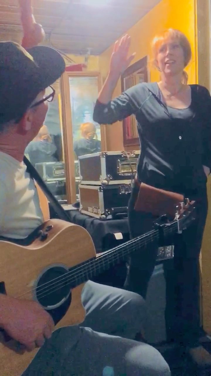 The quick backstage rehearsal w/ @joeyharkum - we wrote this maybe 16 yrs ago? LOVE still getting to sing it w/ you after all these years. Happy birthday rockstar. ⭐️ (If you don’t know Joey already, go become a fan.) #stillgotit #stonecold #joeyharkum
She’s a boxer with a pretty face
She’s barbed wire wrapped in lace
She’s the reason that leads good men to fall from grace
Too many times it don’t start out as lies
Sooner or later you’re gonna grow wise
She’d rather choose to be lonely than be left alone
She’s a stone
She’s stone cold
She’s a stone colder killer
She’ll find another she always does
#bts #backstage