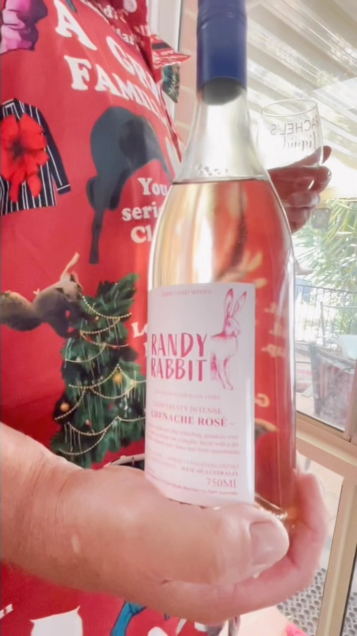 Meme Kalikimaka is the thing to say..while drinking a Randy Rabbit of course🍷
It’s that time of year again and our chief Rooster is getting in the Griswold spirit 😂
This summer - nothing beats a refreshing Farmyard Wines Randy Rabbit Rose, perfect for poolside summer hangs. Head to the link in bio to secure your case in prep for this Christmas!
Big shout out to @peanut1410 for creating this fabulous campaign!🙌
#viral #griswold #christmasvacation #farmyardwines #instareel #funny #chevychase #wine #vineyard