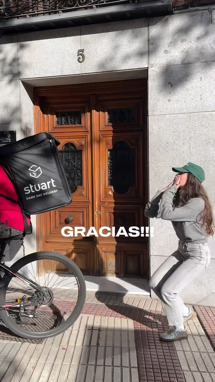 Cada vez que hacéis un pedido desde casa trabajamos duro para que el pedido salga perfecto 👌🏼 💛
APROVECHAROS DE LA OFERTA DEL 2 x 1 en @ubereats_es y de @glovo_es !!
#sandchos #dondecomerenmadrid #madrid #brioche #comerrico #panbrioche #oferta