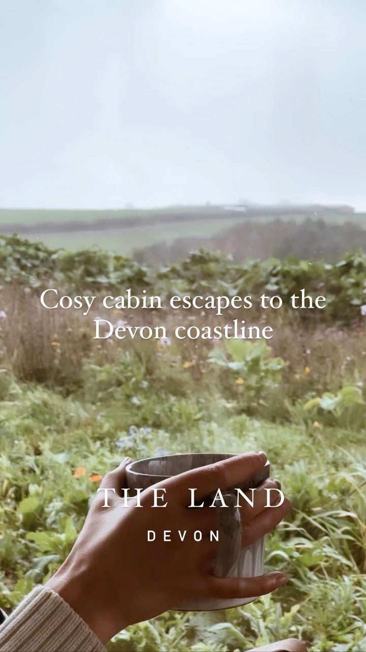 Cosy cabin escapes to the Devon coastline 🌿
In a rural secluded location with uninterrupted views and pure privacy and peace, yet walking distance to local pubs and easy reach of Devon beaches and towns like Salcombe and Kingsbridge. Our three cabins are perfect for a winter getaway or a summer adventure. 2023 calendar launched and gift vouchers available 🌿
Wishing you all a Merry Christmas from our team at The Land Devon 🎄