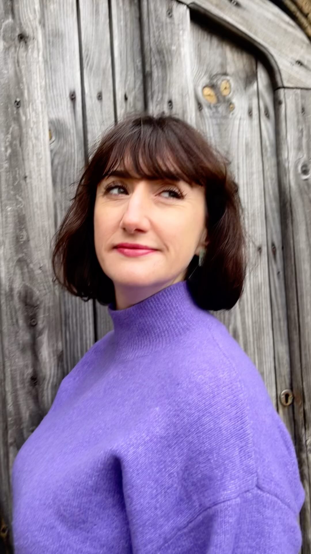 Quantity Over Quality.
One of the brilliant aspects of a Capsule Wardrobe is its focus on quality over Quantity. My expertise lies in selecting timeless pieces for my clients that can be mixed and matched, ensuring versatility without sacrificing style. This not only simplifies the wardrobe but also contributes to more sustainable and mindful approach to fashion.