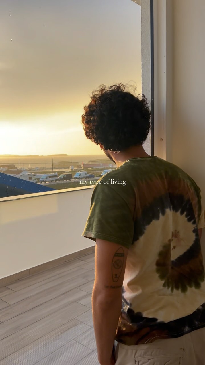 If you love the ocean, peaceful nature, and a community that feels like home, then Baleal might just be your kind of place. 🌊✨
#oceanlife #mytypeofliving #lifeinbaleal #beachdays #beachhouse #workandsurf #surfdestination #digitalnomadlife #coliving #workremotely #coworking #communalliving #ondacoliving
