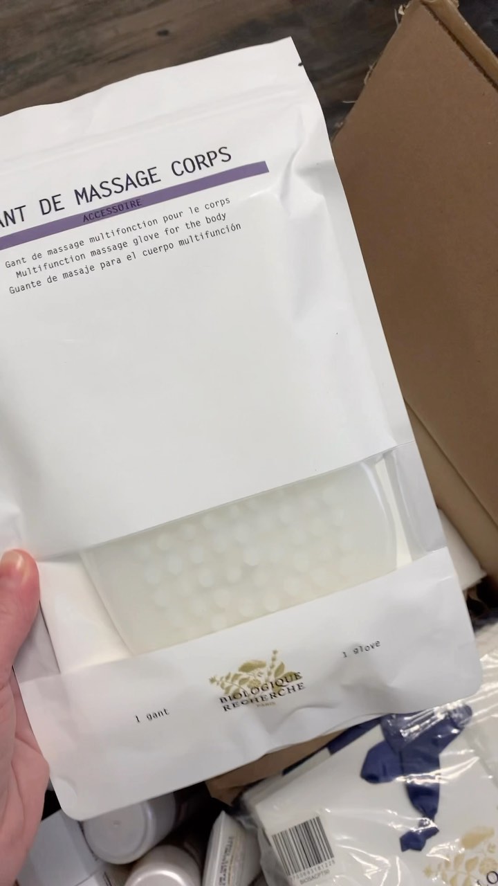 All Your BR Favs Just In! + NEW Body Care Line 💙💥
#biologiquerecherche
#biologiquerecherchecanada
#buildingbetterskin
#luxuryskincare
#holisticbeauty