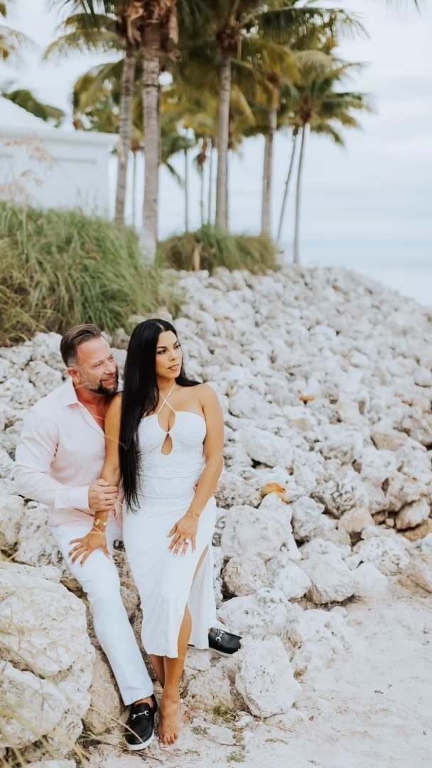 Sessions at @islabellabeachresort never disappoint 😍
#flkeysphotographer #flkeysphotography
#marathonfl #marathonflorida #marathonfloridakeys #floridakeysphotographer #duckkeyphotographer #marathonfl #marathonflorida #flkeys #floridakeys
#familyphotography
#hawkscayphotographer #hawkscayphotography #hawkscay #hawkscayresort
#islabellaphotographer #islabellaphotography #islabella #islabellabeachresort #marathonfloridaphotographer