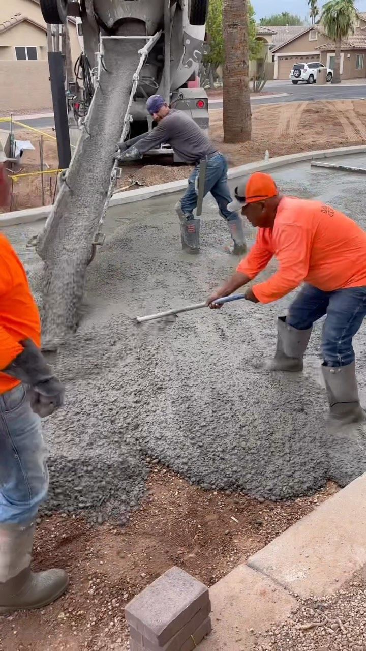 Our respects to our concrete guys who through incredibly well synchronized teamwork do a terrific job pouring down concrete which will be the foundation to some pavers in the future.
.
.
.
.
#concrete #concretedesign #concretework #concreteworks #concreteguys #azconcrete