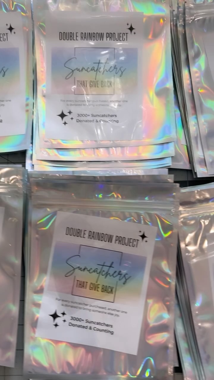 💌 Hundreds of donations went out yesterday! Keep your eyes open @hayleys_sunshine @comfortcuddlesbyerin @corascrafts_ @briestrongerthancancer @swirlsaroundtheworld @thewarriormamaproject
🎉 Our new website is almost complete! There will be a special addition to it that makes receiving donations easier. I’ll let you know when it’s live!
xo, Michelle & Erika