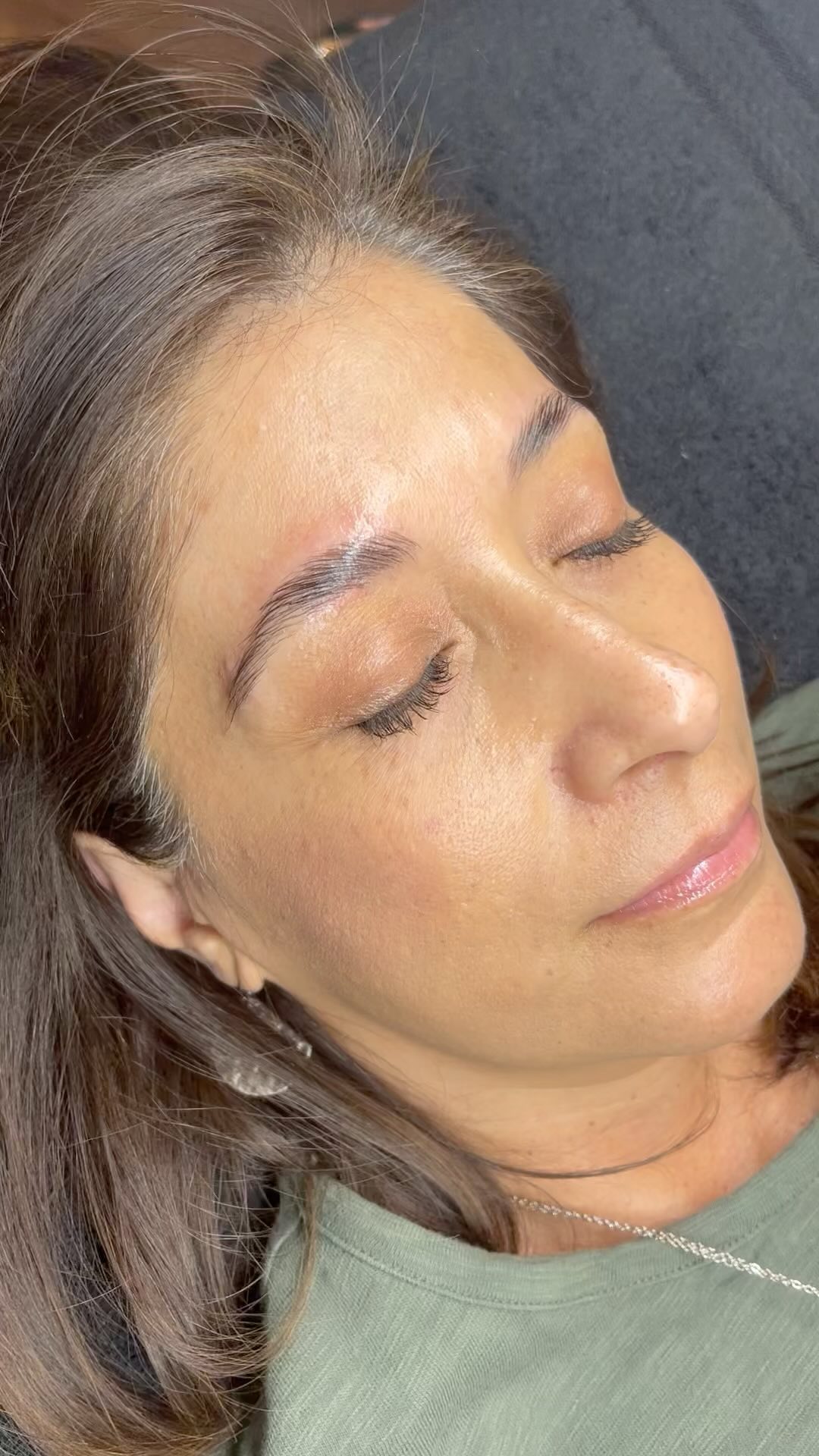Brow Lamination… 🤩 It can last 4-6 weeks and takes your brows to a whole other level!!
#brows #browlamination #lashartist #esthetics #beautifulbrows #entrepreneur #lash #boss #scottsdalearizona #arizona #skincare #brow