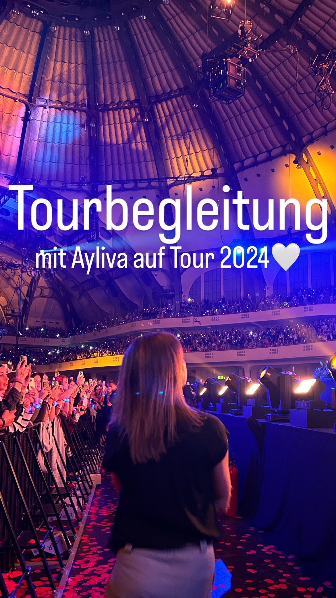 Vielen Dank liebe Ayliva für dein Vertrauen und deine Wertschätzung.
Es war wortwörtlich eine „ in Liebe“-Tour von der ich ein Teil sein durfte.
Ich bin so dankbar für die Menschen die ich kennenlernen durfte und für die besonderen Momente, in denen wir beide deine Stimme in die Perfektion gebracht haben. Diese Momente zeigen mir immer wieder, wie toll mein Job ist🤍
#musik #stimmtraining #stimmcoaching #singen #konzert #stimmklang #stimmtipps #voicecoaching #Stimmhygiene #bühne #stimmig #stimmung