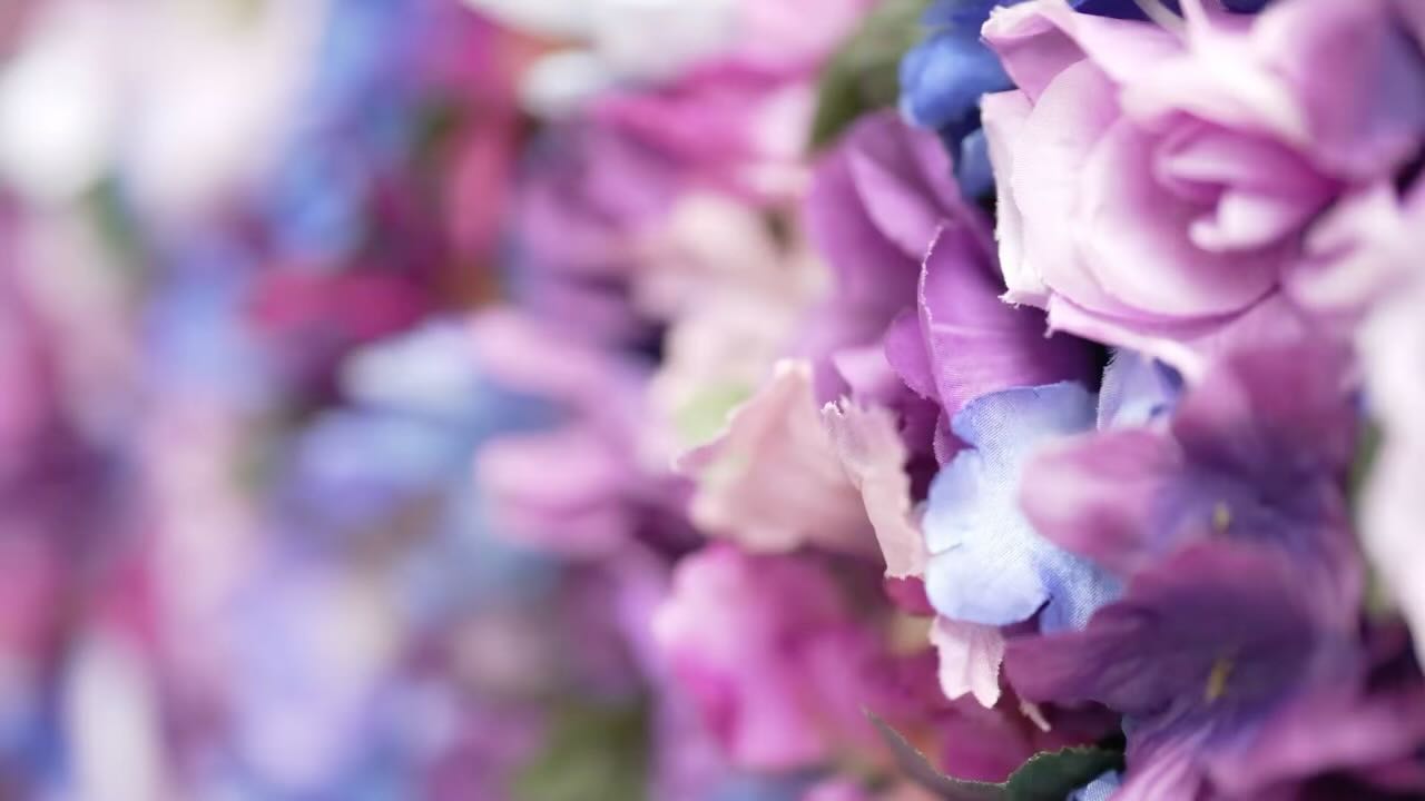 A few moments captured from Feminine Undertones reception last month.
The closing reception is Friday, July 26th from 6-9pm, so there is still time to buy some beautiful artwork from local woman artists. See you there!