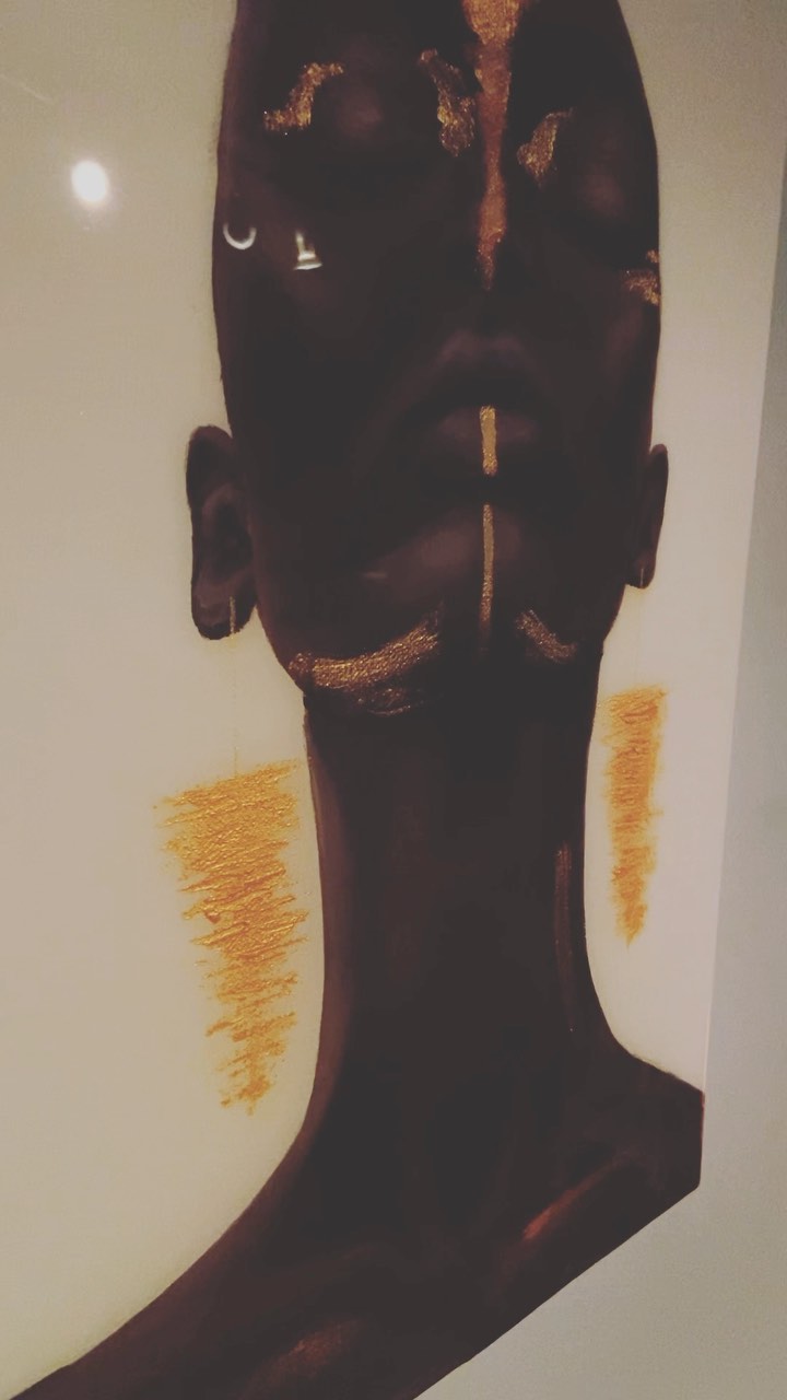 M 0 0 D
#painting #darkaesthetic #portraitpainting #goldaesthetic #portraitartist #moodpainting #creatingamood #myart #femaleartportraiture #calmingvibes #acrylicportraitpainting
