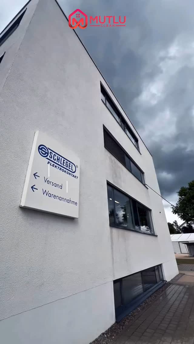 Professionelle Glasreinigung für Firmenobjekte –
Innen & Außen, immer:
✅ Schnell
✅ Unkompliziert
✅ Effizient
Wir bringen Ihre Fenster zum Strahlen – für den perfekten ersten Eindruck! 
____________________
📞 Tel.: +49 (0) 174 3956269
📧 info@mutluclean.de
🌐 www.mutluclean.de
📍 Friedrichshafener Str. 9, 88079 Kressbronn
____________________
#MUTLUCLEAN #Reinigungsservice #Hausmeisterservice #Sauberkeit #Professionellereinigung #Glasreinigung #Büroreinigung #Winterdienst #Entrümpelung #Kressbronn #FriedrichshafenerStr #TopService #Zuverlässig #Qualität #kontaktiereuns