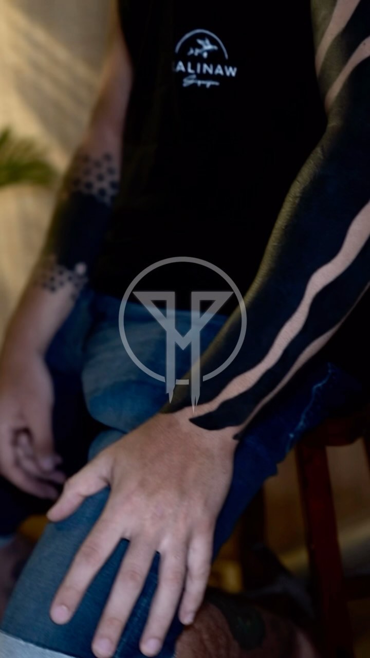 From Spain ! Cover up for a bottom sleeve and very happy either way the results !