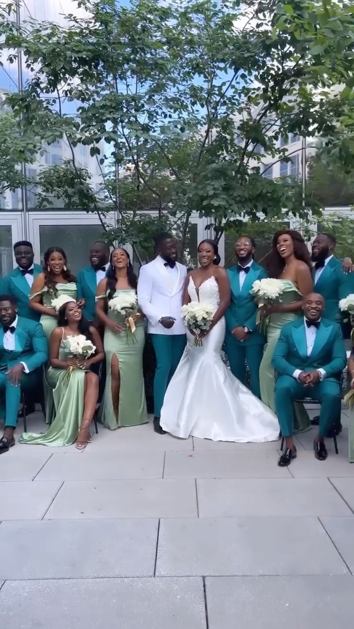 The 'I do' crew!!!
#akathebrrrs
•
Planning & Coordination: @lushcoutureevents
Bridal MUA: @mua_ttt_tia
Bridal Hairstylist: @hairbyestylez
BM Hairstylist. @deolas_touch
BM MUA: @makeup.nikita
Florals: @trebellaeventsllc
•
•
#love #weddingday #ido #thecoordinatedbride #bcollectivemag #perfete #bridesmaids #groomsmen