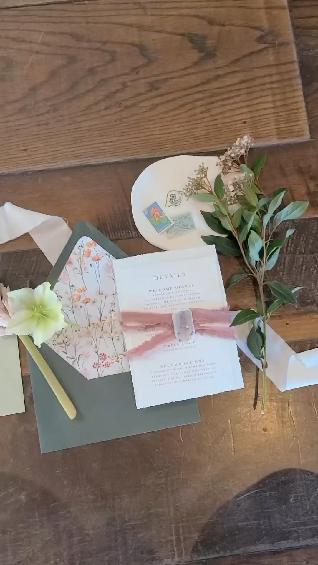 Pssst…..If you’re getting married between December 2024-Spring 2025, now’s the time to start designing your wedding invitations.
(And if you’re getting married before then and freaking out, message us! We may be able to work some ✨magic✨)
Video: @jessicacrusadephotography |
Hosts: @gabhartmedia + @jessicacrusadephotography | Venue @bellemeadeevents | Models @kinsandryan