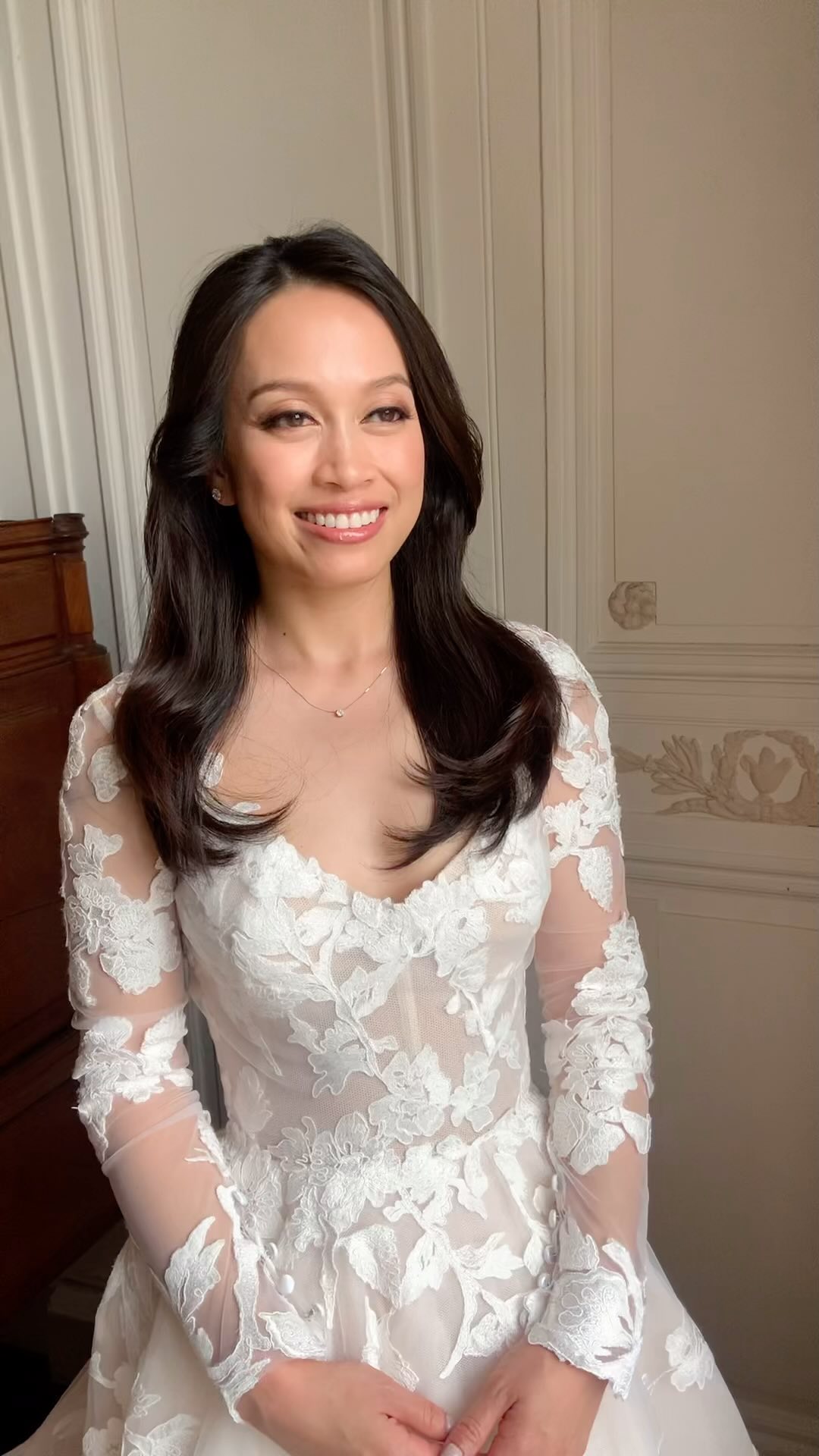 K&H’s Dreamy Wedding Party! ✨ Natural, elegant beauty for my stunning bride and her family.
Planning @opalineparis_events
Photography @emiliewhitephotography
Videography @annalord
Hair & Makeup Artist @jiyoungyangbeauty
Floral design @floresie
Catering @grandchemintraiteur
Rentals @maison_options
Stationary @studiowrenco
Entertainment @bounz.events
Bridal gown @moniquelhuillierbride
Venue @chateau_de_baronville
#jiyoungyangbeauty #pariswedding #koreanmakeupartistinparis #naturalbeauty #parishairandmakeup #parismakeupartist