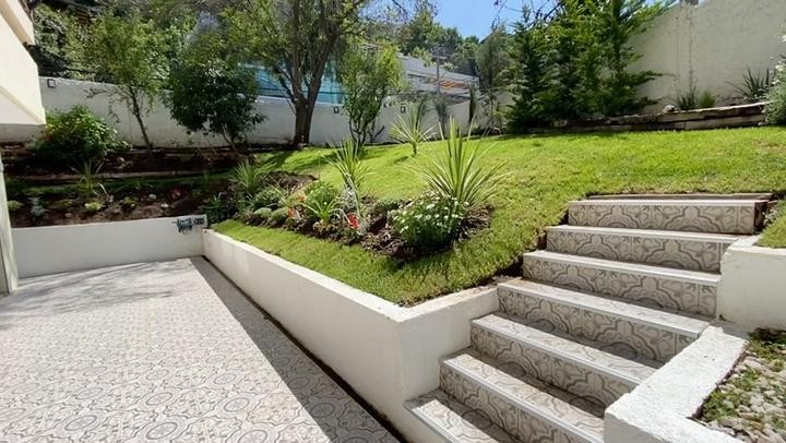 REMODELADO - JARDIN PRIVADO DE 265 M2 - EL GOLF - PTE. RIESCO
134 M2 + 265 M2 JARDÍN PRIVADO
4 DORM. + 2,BAÑOS
ESTACIONAMIENTO
U.F. 19.800
Cinthia García +569 5879 4057
cinthia.garcia@nsr-properties.com
