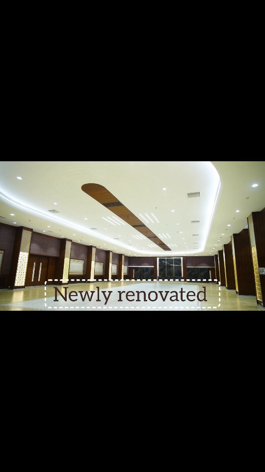 Anandam Hall located inside Kaiser Palace is one of the best in Varanasi. Total sq ft of around 18,000, pillarless and newly renovated. For booking or more info call 6307338624 / 8874111159 or goto https://www.hotelsuryavns.com/banquets