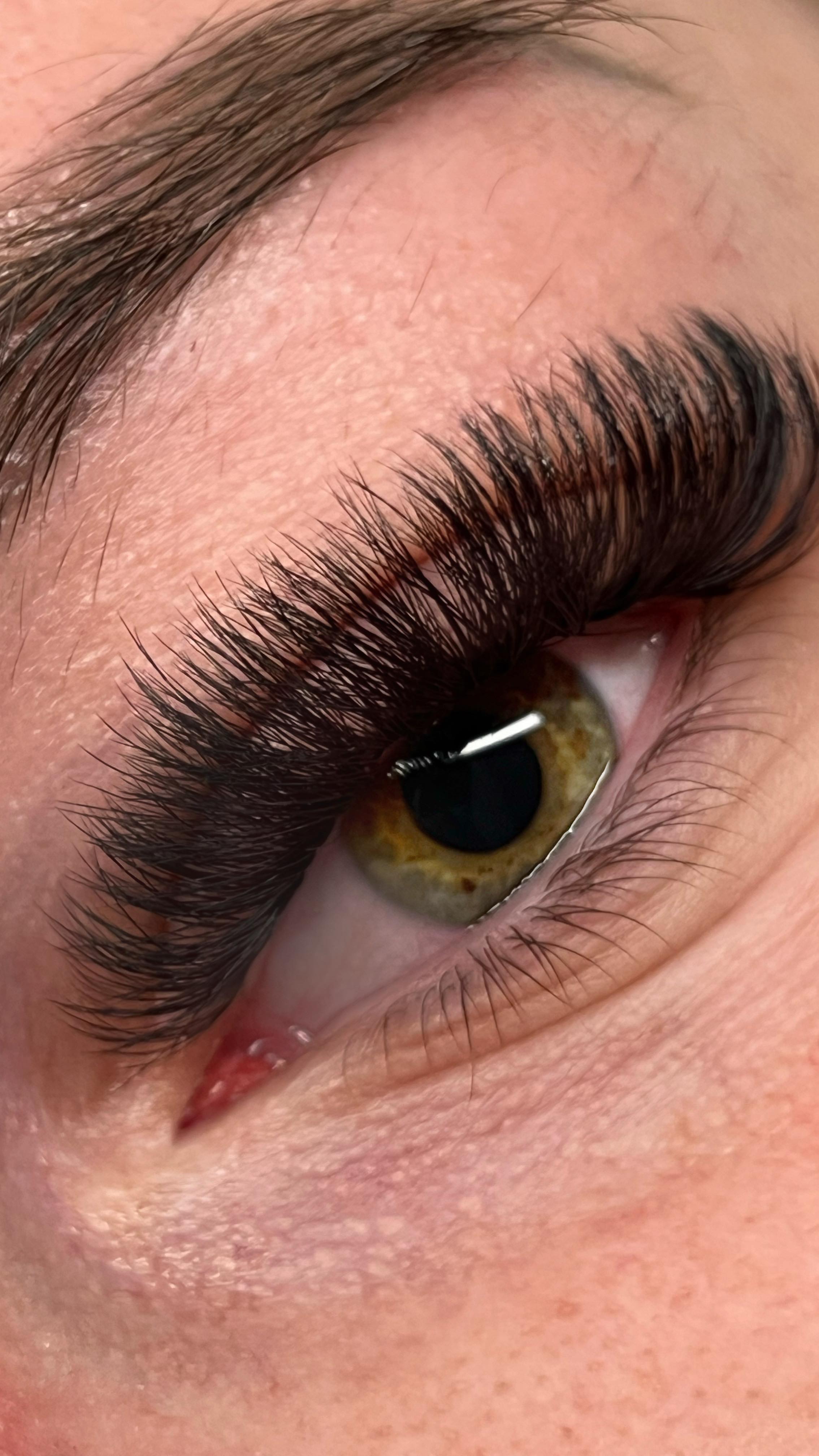 Sorry 😅
#lash #lashextensions #volumelashes #volumerusse #extentiondecils #lashartist