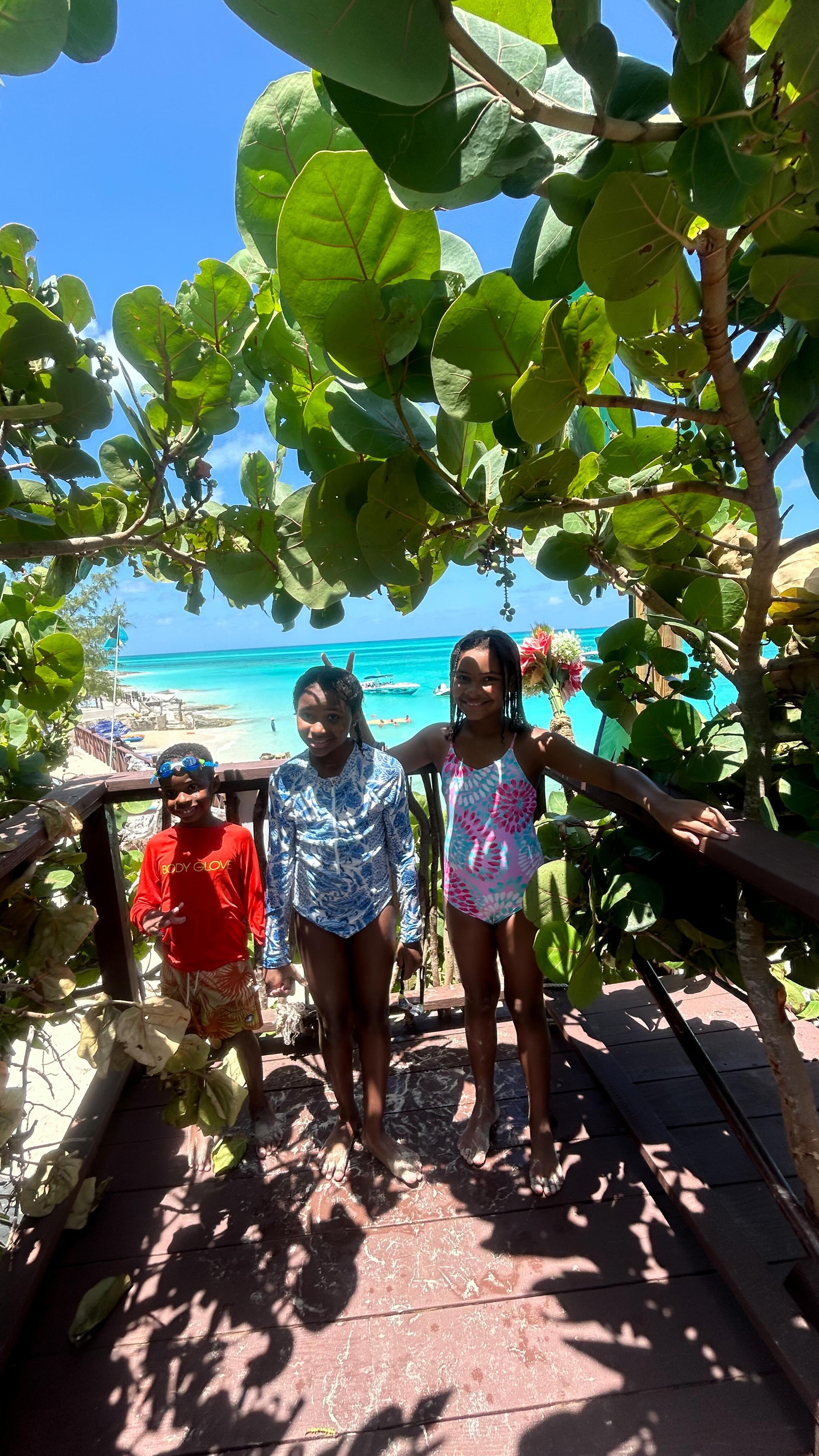 MOVING into Bahamian Winter like 🌞🔥…2024 has been Absolutely…Amazing..So Far! 🙌🏽🙌🏽 #007beachclub
#booknow #boattour #boatcharter
#atlantisresortbahamas #bahamar #airbnb #bahamas #snorkeling #beach #roseisland #swimmingpigs #fun #atlantis #carnivalcruises #norwegiancruiselines #royalcarribbean #allinclusive #FlyAwayBahamas #itsbetterinthebahamas #pigbeachexuma #exumapigs #roseislandswimmingpigs #tourismtoday #oasisocean7beachclub