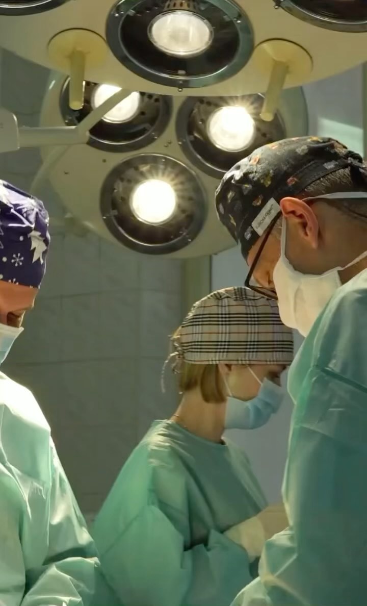 #DeepBrainStimulation is a minimally invasive surgery that can help patients with #epilepsy. @houstonmethodist offers comprehensive care from diagnosis to treatment for patients with seizures. #neurosurgery #neurology #seizures #takecontrol www.amirfaraji.com