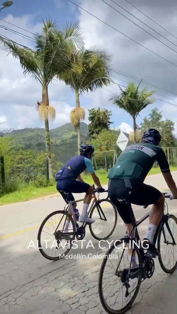 New friends & great memories from 2023
🚴⛰☀️🇨🇴
•
•
•
•
•
#cyclingculture #insearchofup #cyclingmemories #roadcyclingpics #ridelots #lifebehindbars #whyiride #roadslikethese #fromwhereiride #beautyofcycling #cyclingphotography #whereiride #outsideisfree #wymtm #switchbacks #instaroads #mountainpass #fromwhereweride #cyclingadventures #roadcyclist #cyclingshots #roadstotravel #mountainphotography #roadstoride #natgeotravels #cyclingtour #cyclingholidays #cyclingaddiction #cyclingplanet #kom